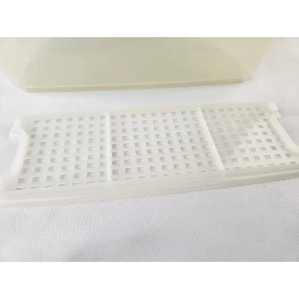 Vintage Tupperware Celery Bread Veggie Keeper Box Lid Rack Insert Container